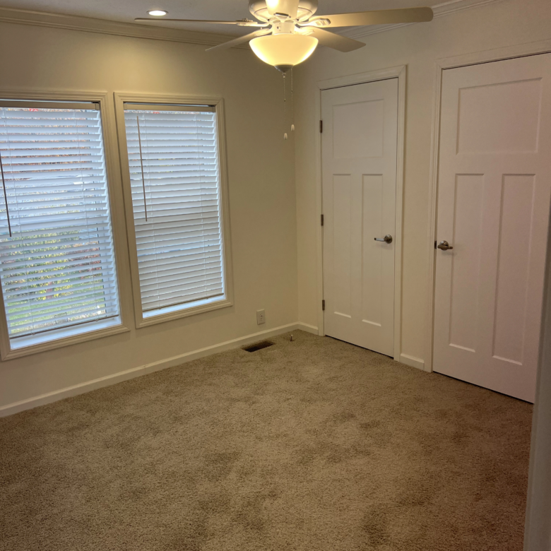 New Manufactured Home – 2/1 Lot 32