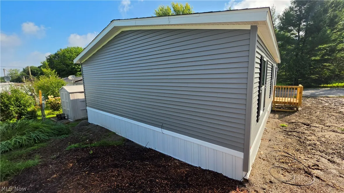 New Manufactured Home – 3/2 Lot 46