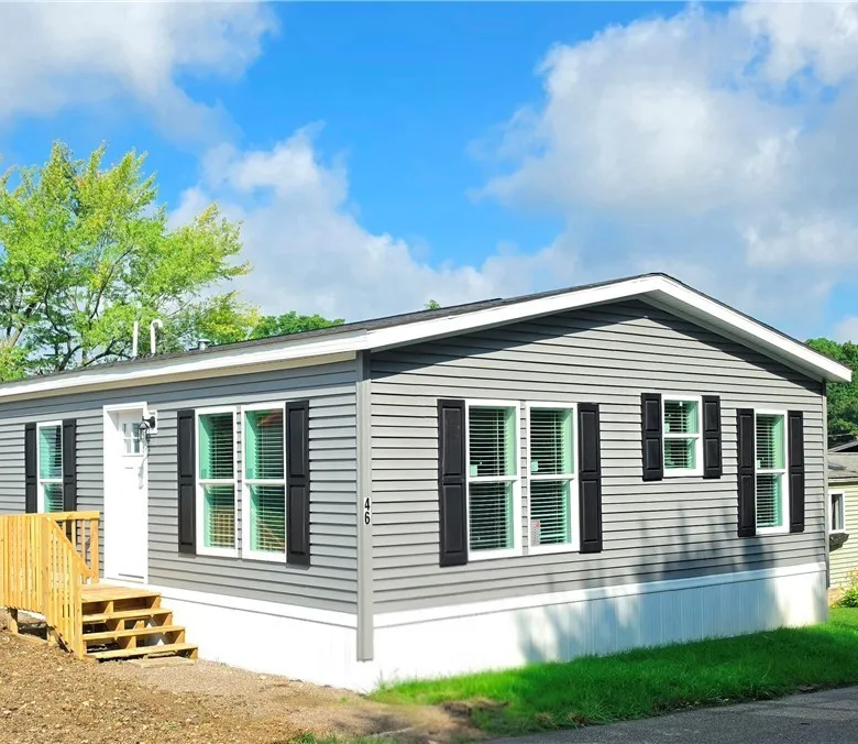 New Manufactured Home – 3/2 Lot 46