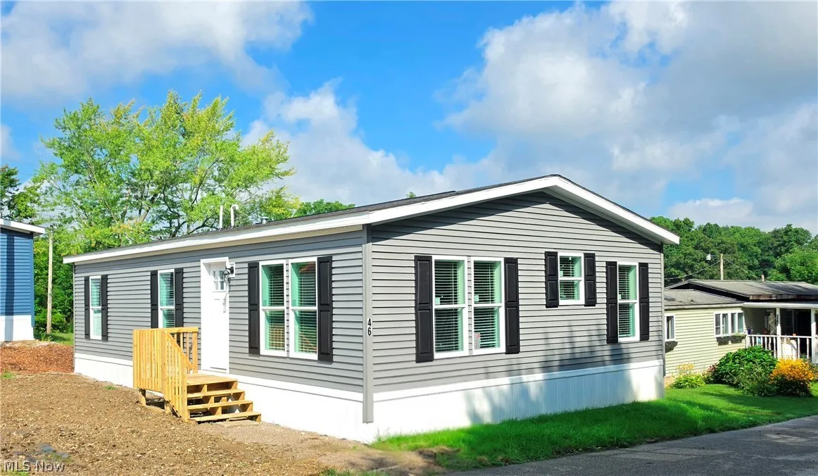 New Manufactured Home – 3/2 Lot 46